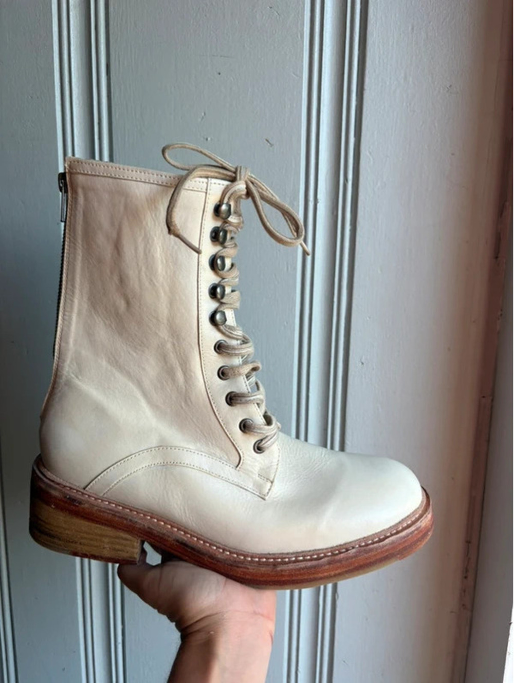 Free People Women’s Santa Fe’ Leather Cream Combat Boots Size 40EUR or 10 USA
